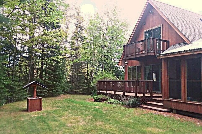 Building Photo - 66 Paquette Dr