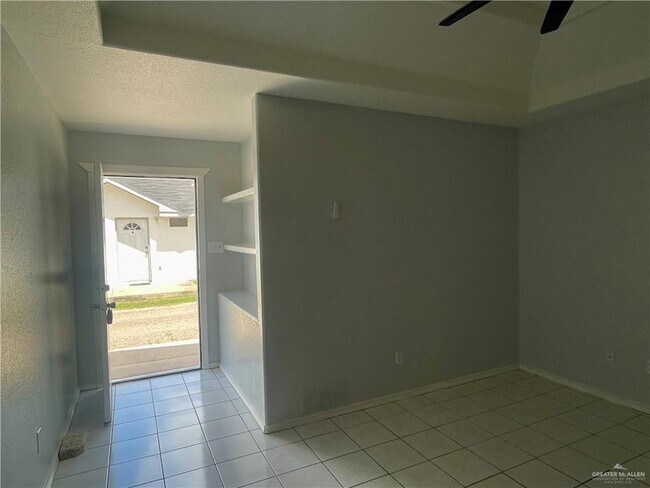 Building Photo - 2302 Kimberly Ln