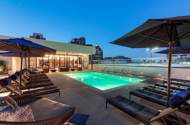 Building Photo - 540 N Central Ave