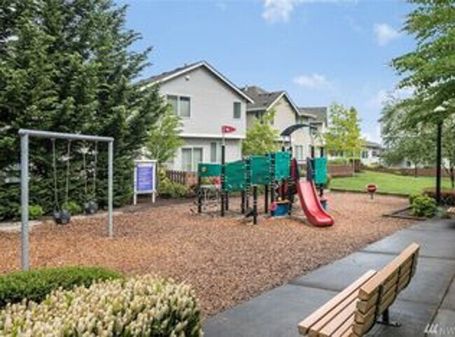 Building Photo - 4050 S 212th Ct