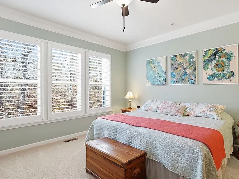 Building Photo - 7 Nauset Way