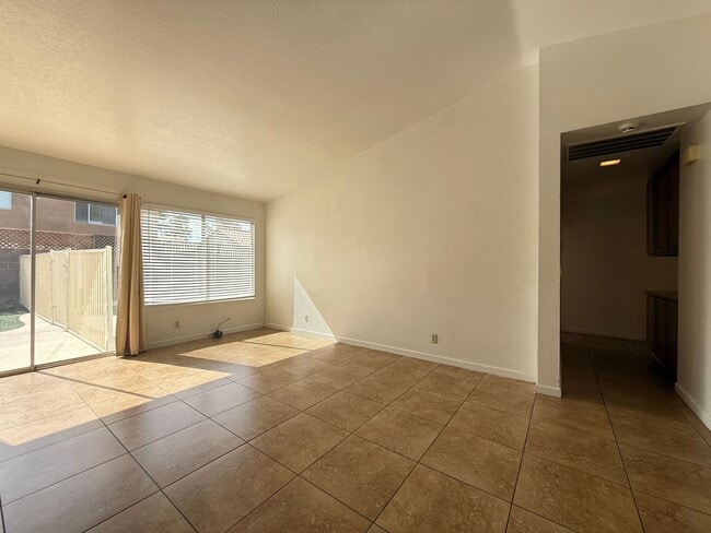 Building Photo - 6725 Trammel Ct