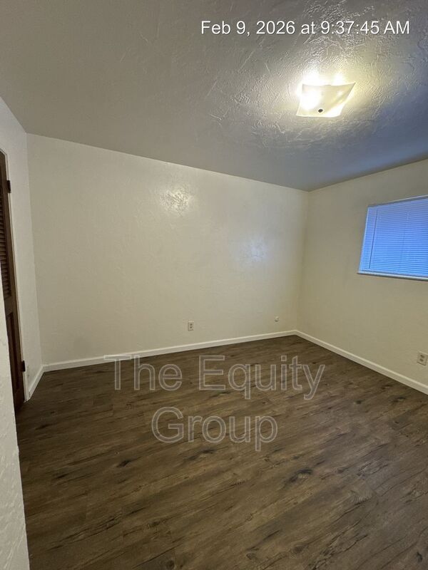 Building Photo - 3507 W Colonial Ave