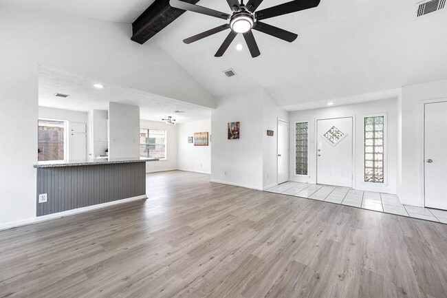 Building Photo - 13407 Wells River Dr