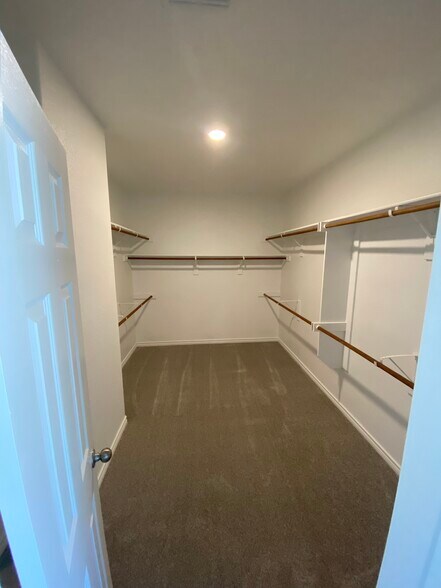 Master closet - 12404 Pinestraw Rd