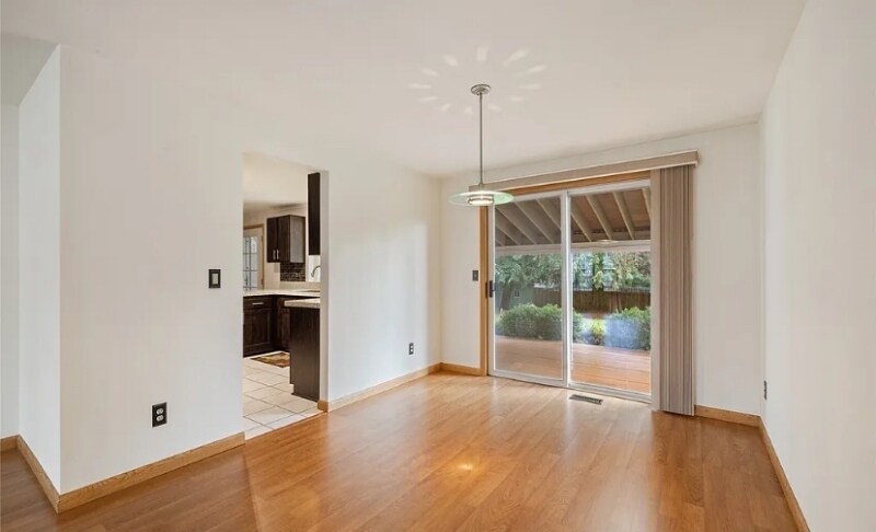 Building Photo - 5708 204th St Ct E