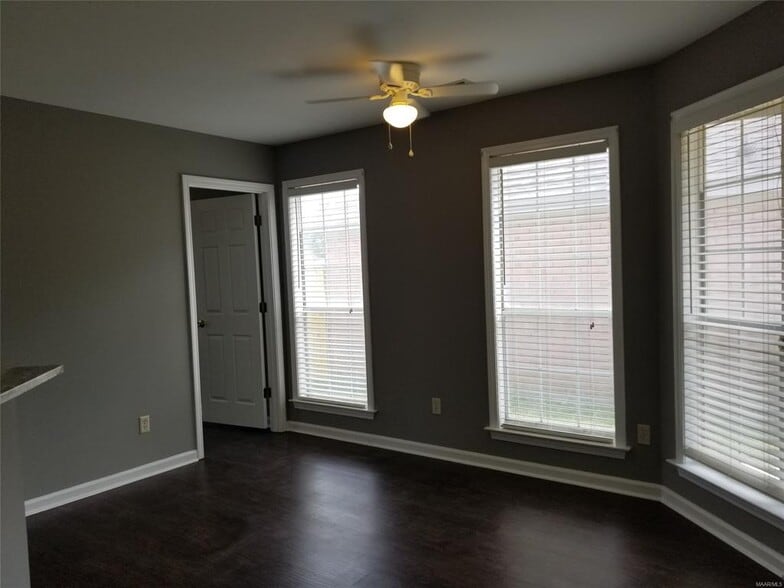 Building Photo - 2621 Beard Ct