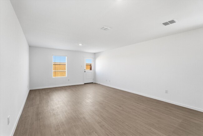 Building Photo - 724 Wagtail Dr