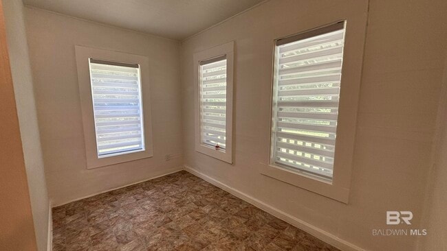 Building Photo - 117 Abernathy Ave