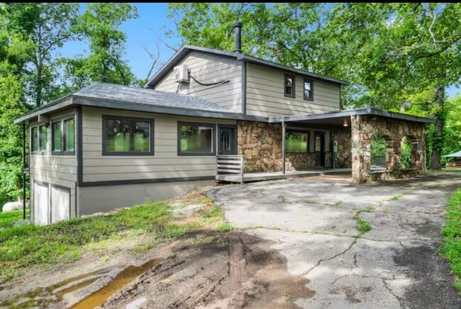 Building Photo - 64 Daybreak Ln