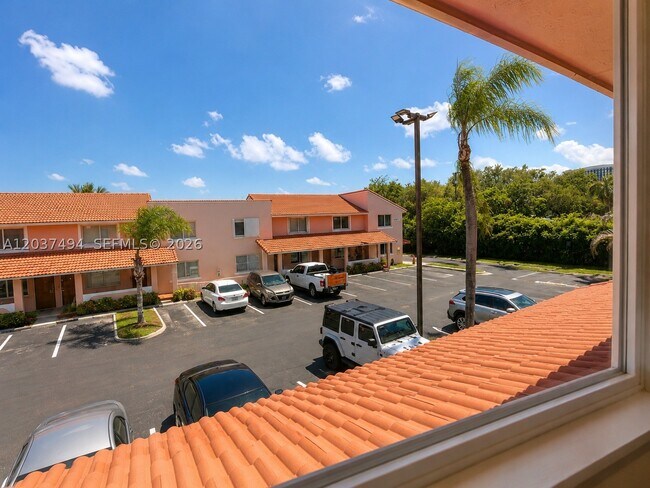 Building Photo - 2812 NW 55th Ave