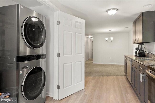 Building Photo - 15204 Peerless Ave