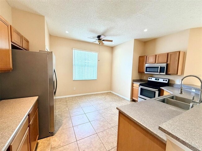Building Photo - 847 Whispering Cypress Ln