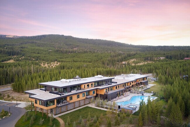 Building Photo - 4 Boathouse Way