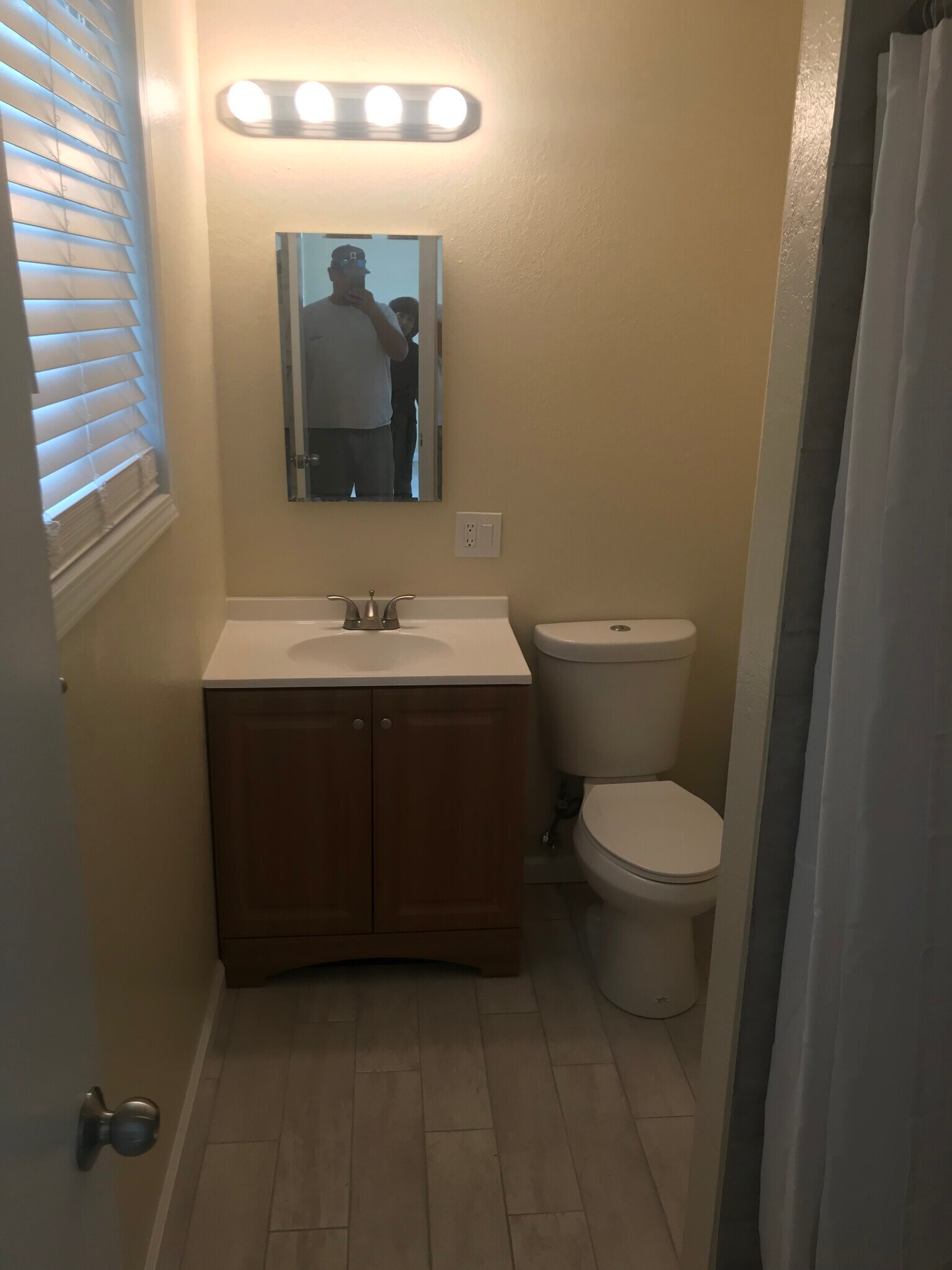 Building Photo - 7881 Hyssop Dr