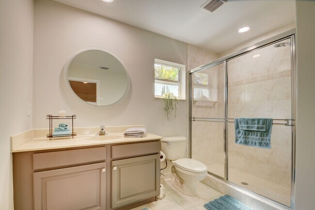 Building Photo - 4006 Bahia Isle Cir