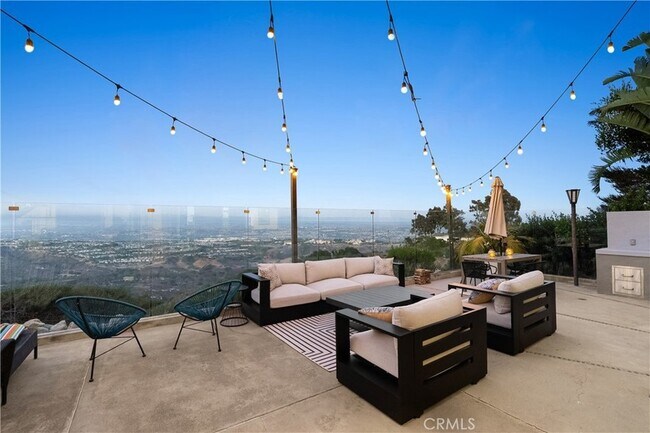 Building Photo - 3230 Tyrol Dr