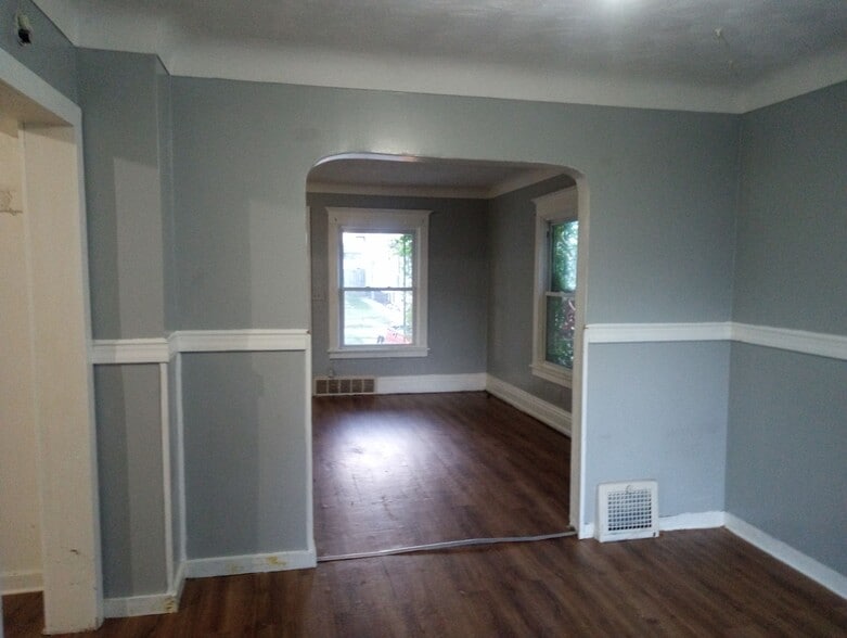 Building Photo - 826 Mason St