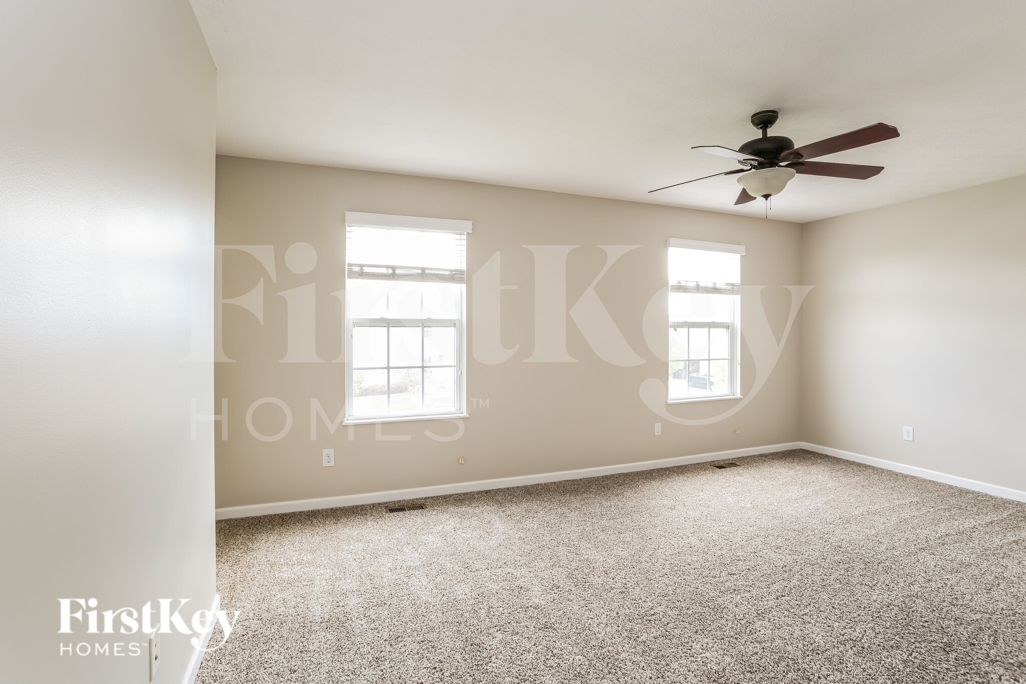 Building Photo - 194 Silver Maple Dr