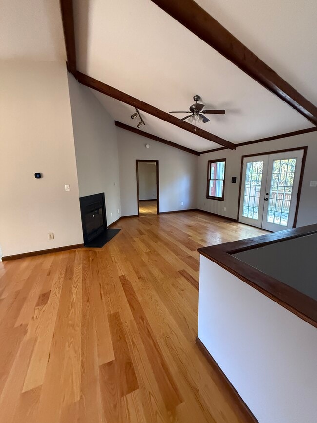 Building Photo - 4711 Highview Ct