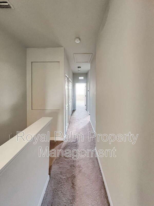 Building Photo - 8895 Via Isola Court