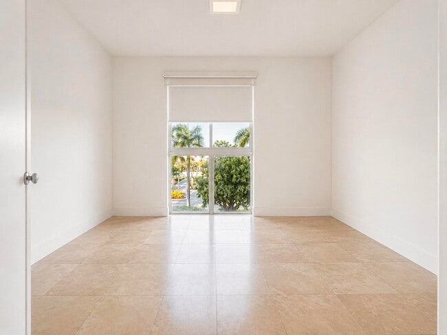 Building Photo - 7266 SW 88th St