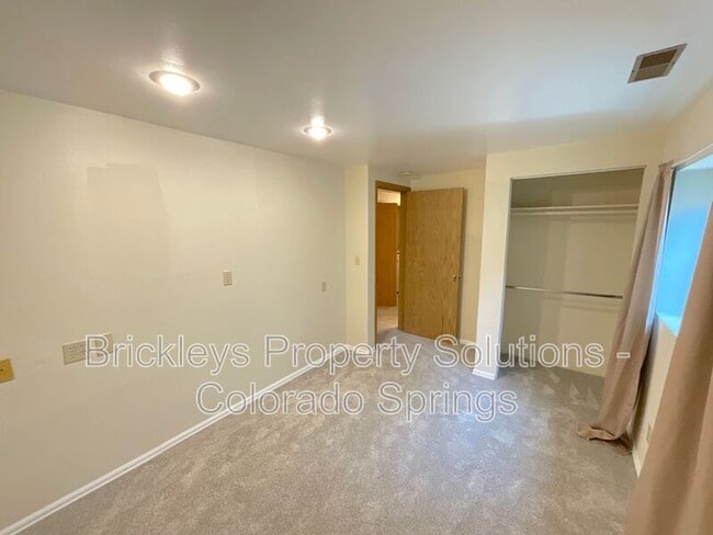 Building Photo - 4375 Cassidy St