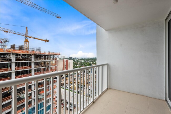 Building Photo - 1370 S Ocean Blvd