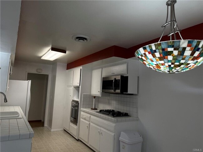 Building Photo - 11543 Swinton Ave