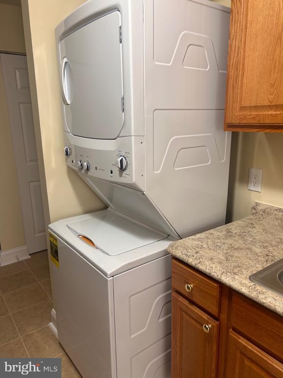 Building Photo - 8513 Falls Run Rd