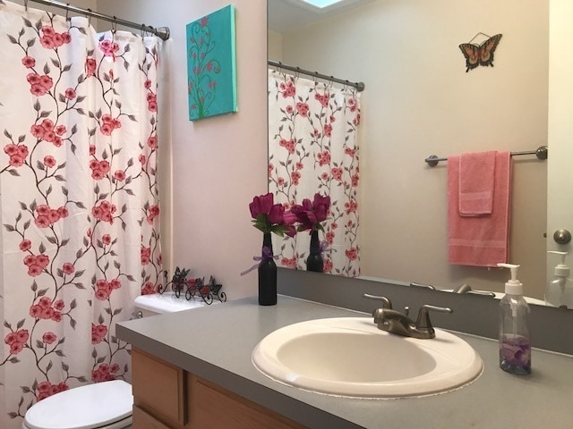 Building Photo - Pet Friendly Home on Corner Lot w 2 car garage