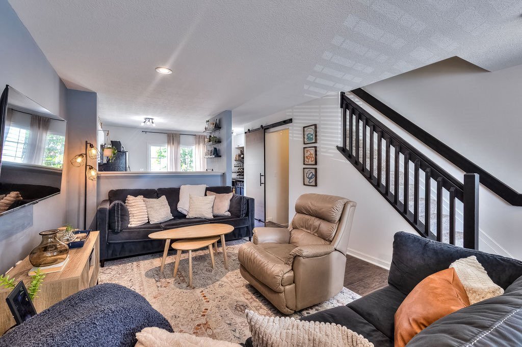 Building Photo - 7236 Colonial Affair Dr