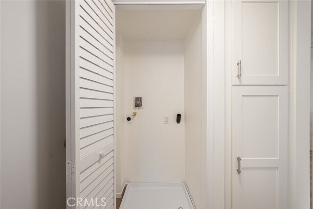 Building Photo - 26941 Rainbow Glen Dr