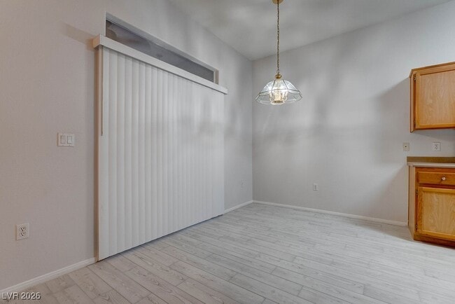 Building Photo - 700 Carnegie St