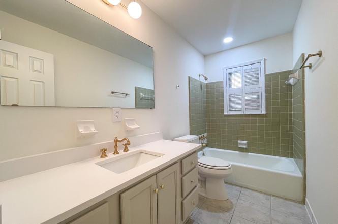 guest bath - 2884 Nantuckett Ave