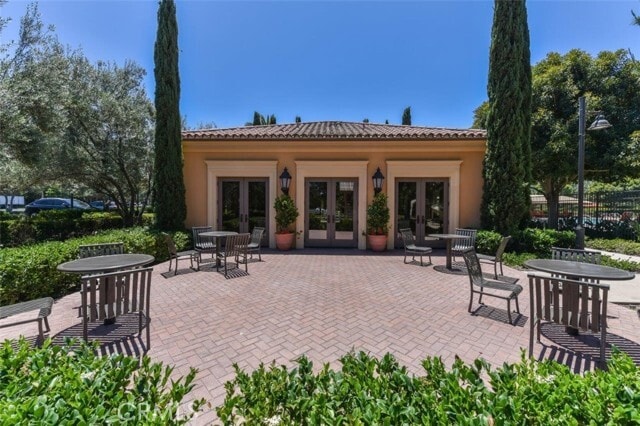 Building Photo - 60 Brindisi