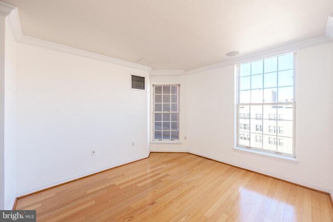 Building Photo - 1230 23rd St NW