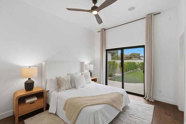 Building Photo - 6302 E Cochise Rd