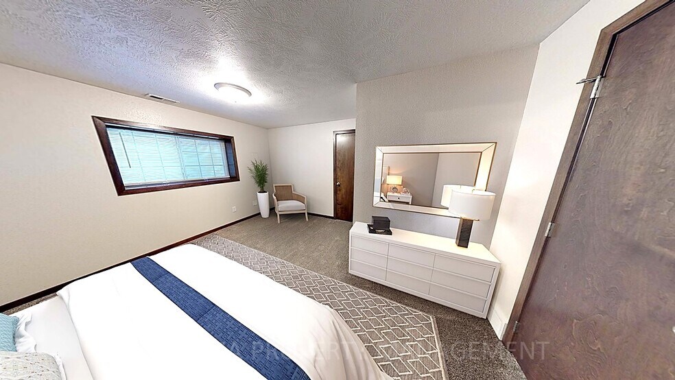 Building Photo - 4232 N Pennsylvania Ave