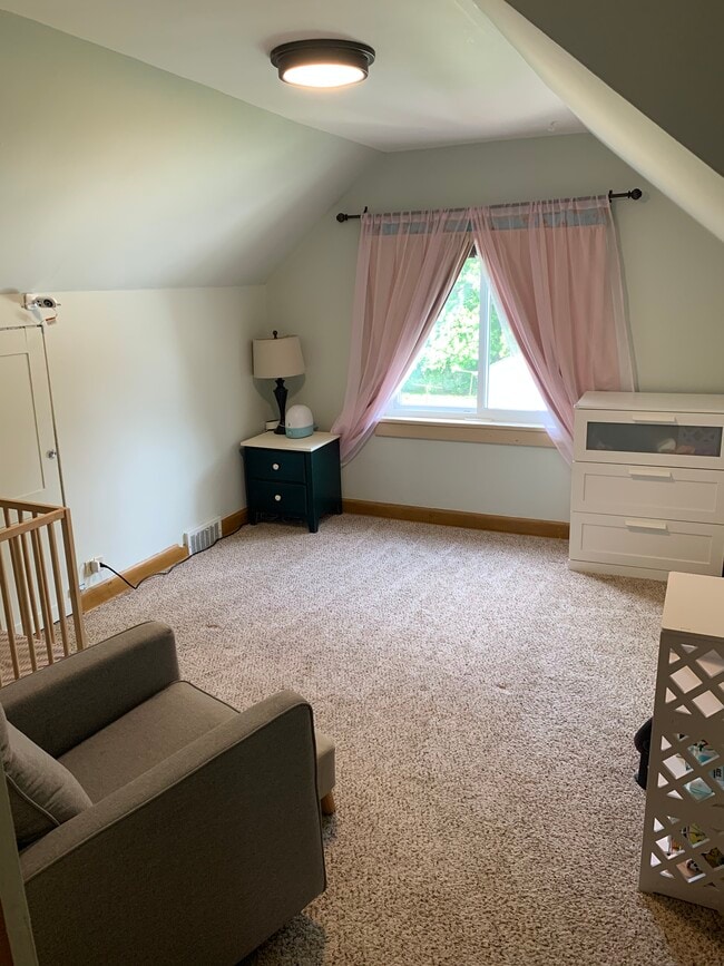 Building Photo - 3269 S 95th St