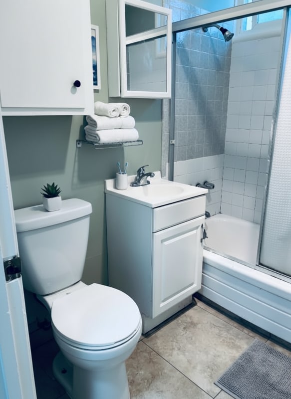 Building Photo - 6638 MacArthur Blvd