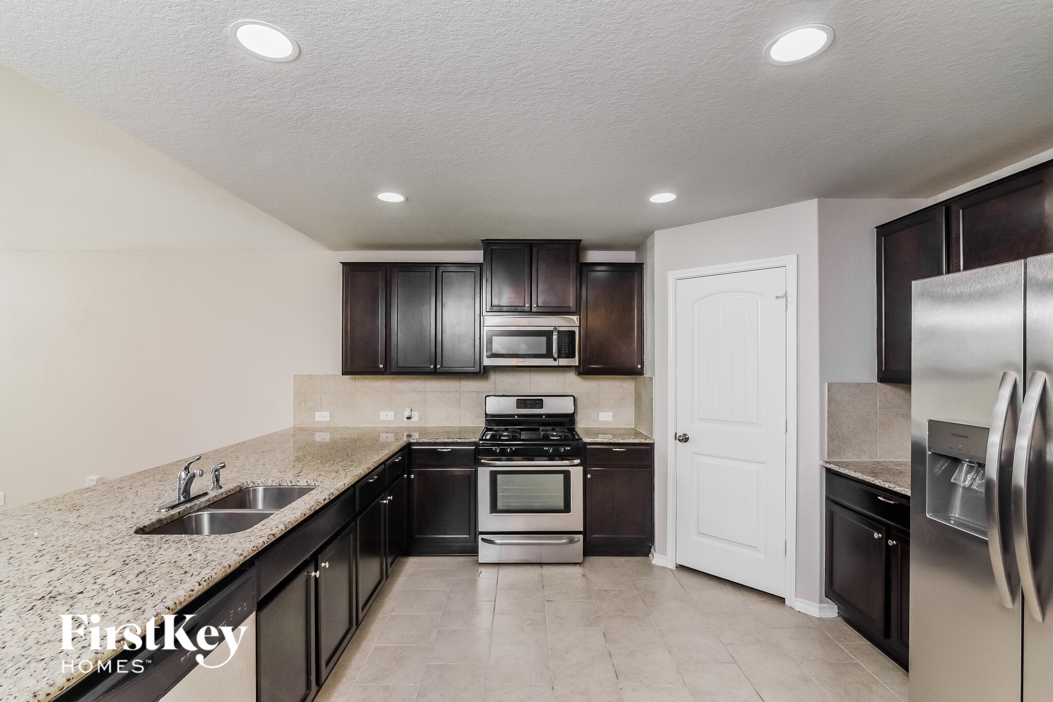 Building Photo - 15143 Cinnamon Teal