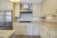 Building Photo - 40 W Park Pl