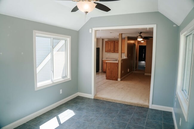 Building Photo - 10 Herrick Rd