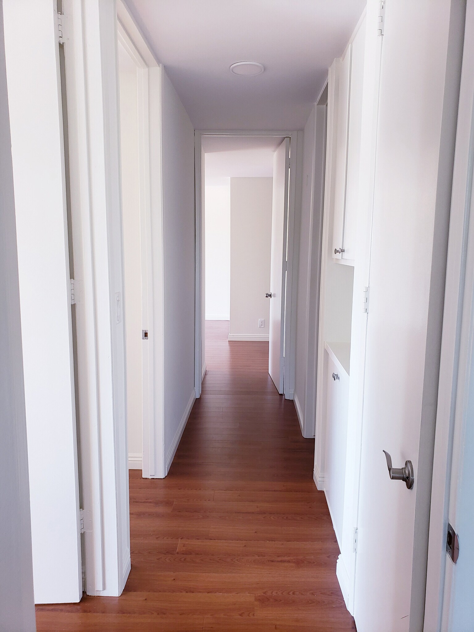 Building Photo - 6050 Canterbury Dr