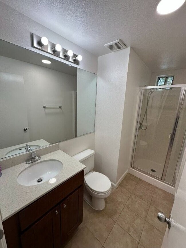 Building Photo - Nor Cal Realty Inc, 3 bedroom 3 bath townhouse with 2 car garage