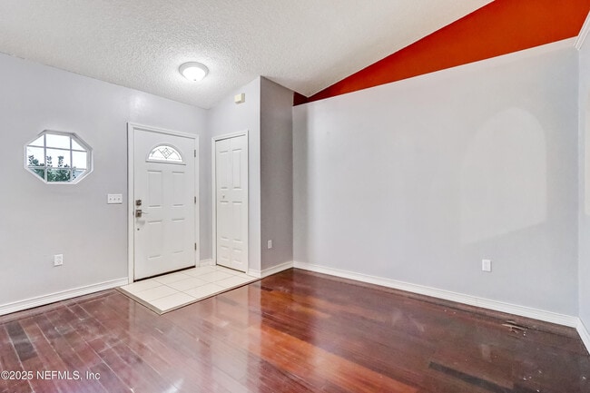 Building Photo - 13002 Viburnum Dr S