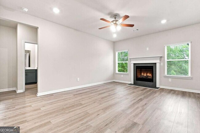 Building Photo - 176 Meander Dr