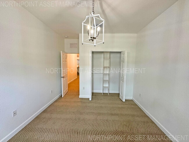 Building Photo - Stylish 3-Bedroom Home with Pool, Garage &...