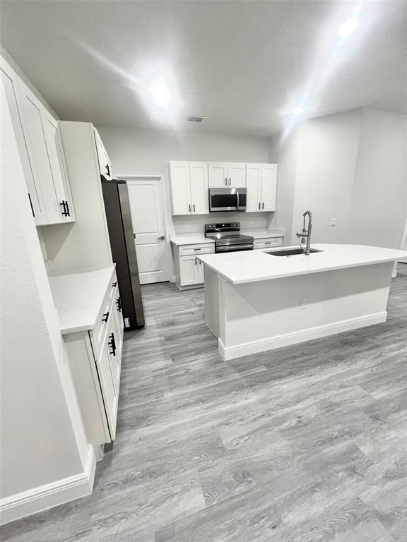 Building Photo - 5 Fisher Pl Dr